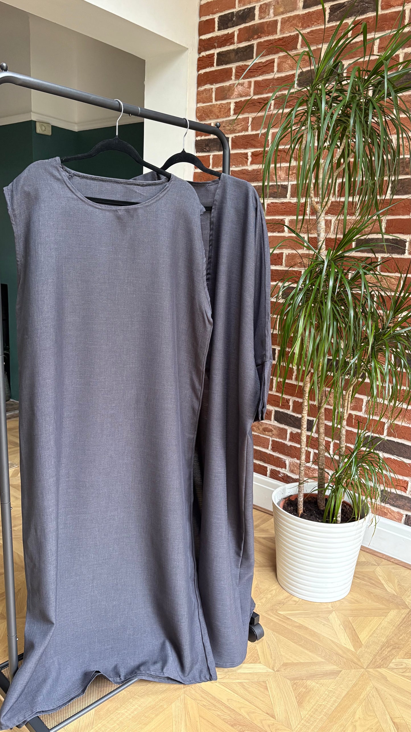 Casual chic grey abaya set