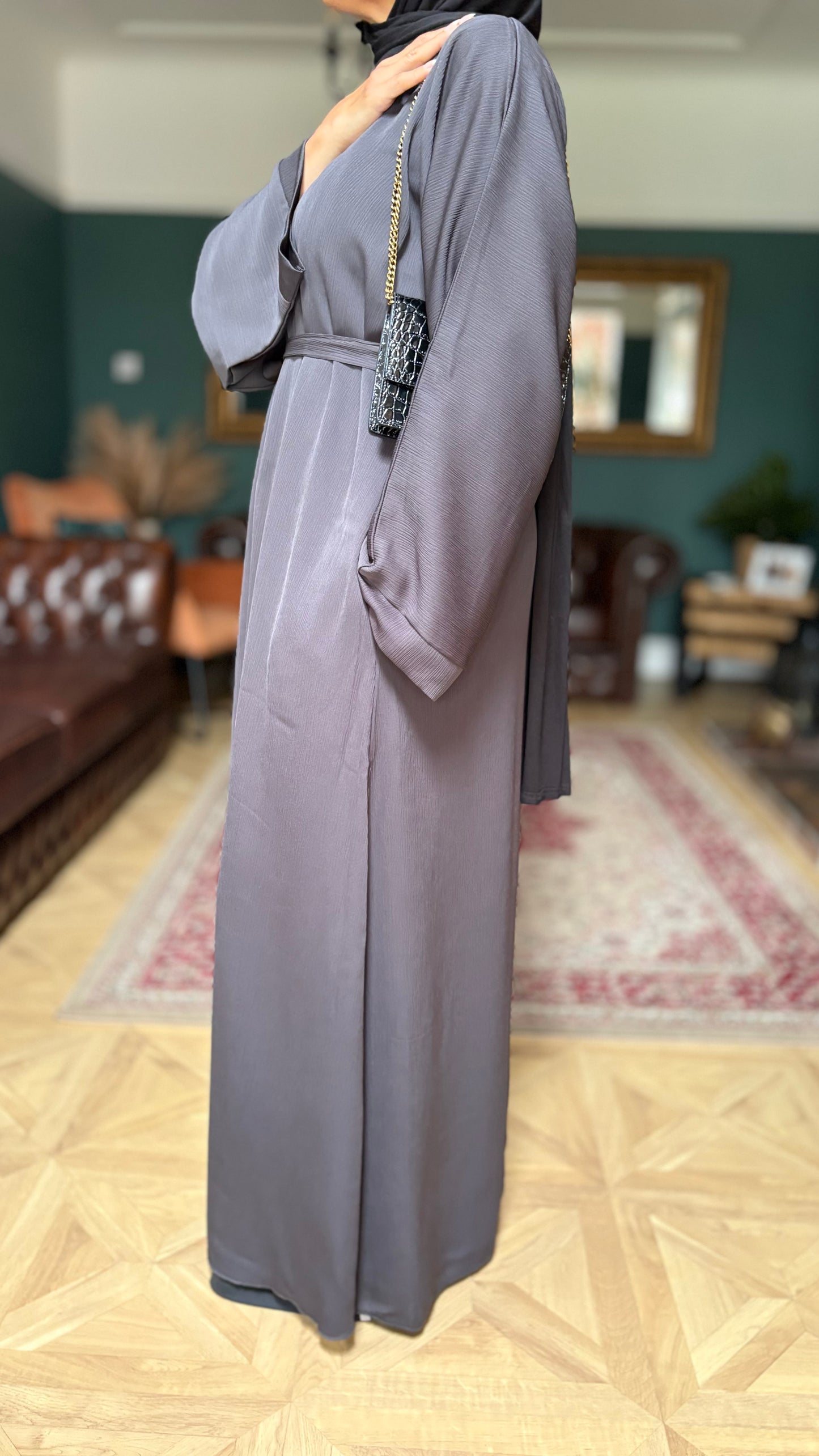 Grey classic lady