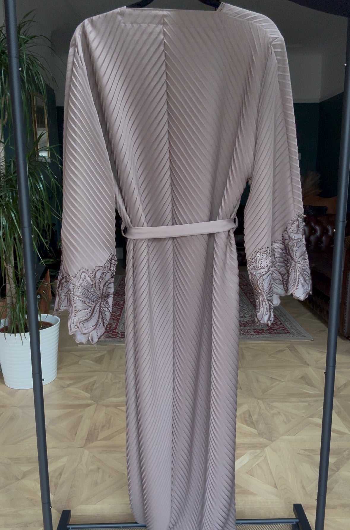 Mauve scallop