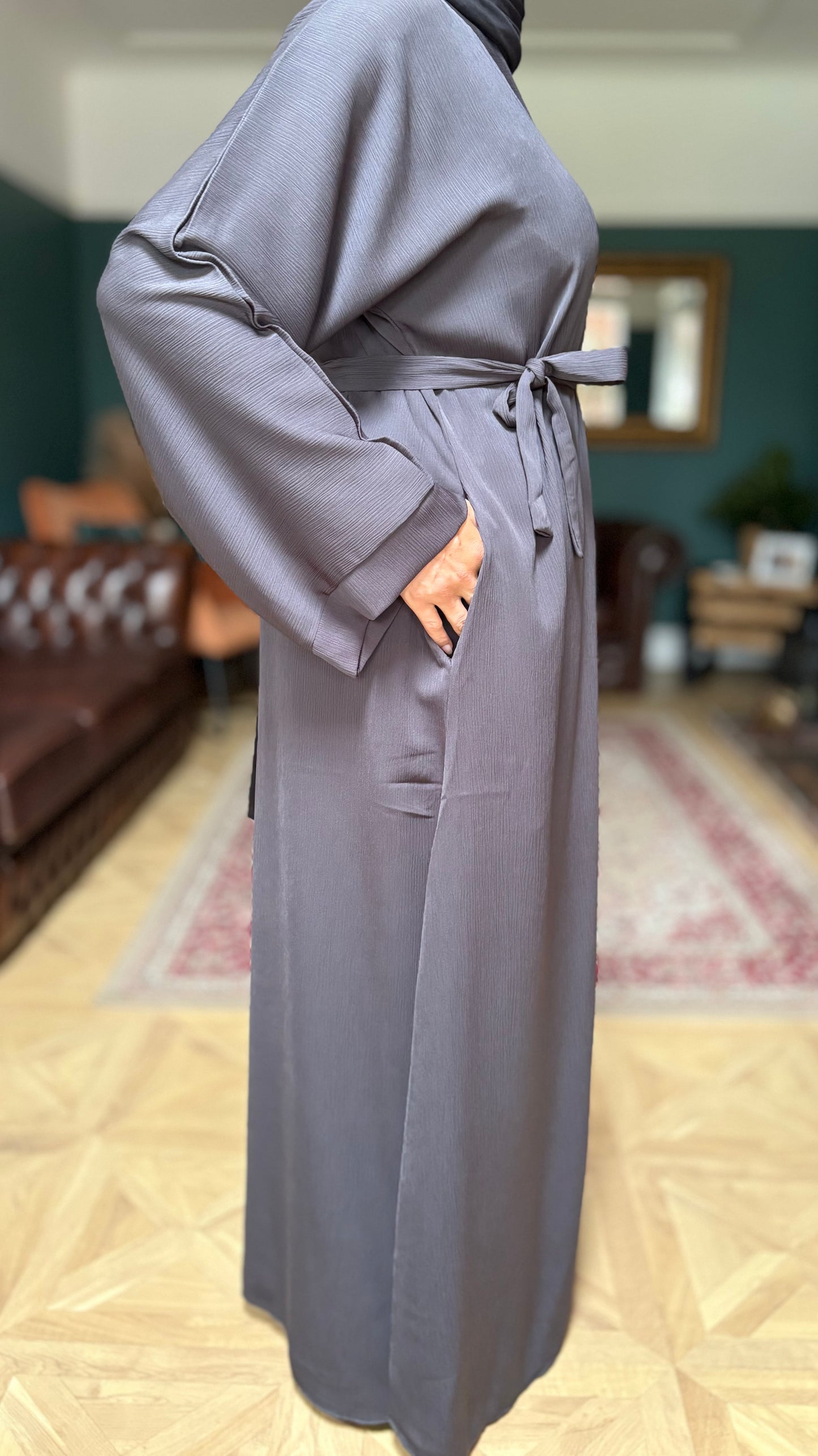 Grey classic lady