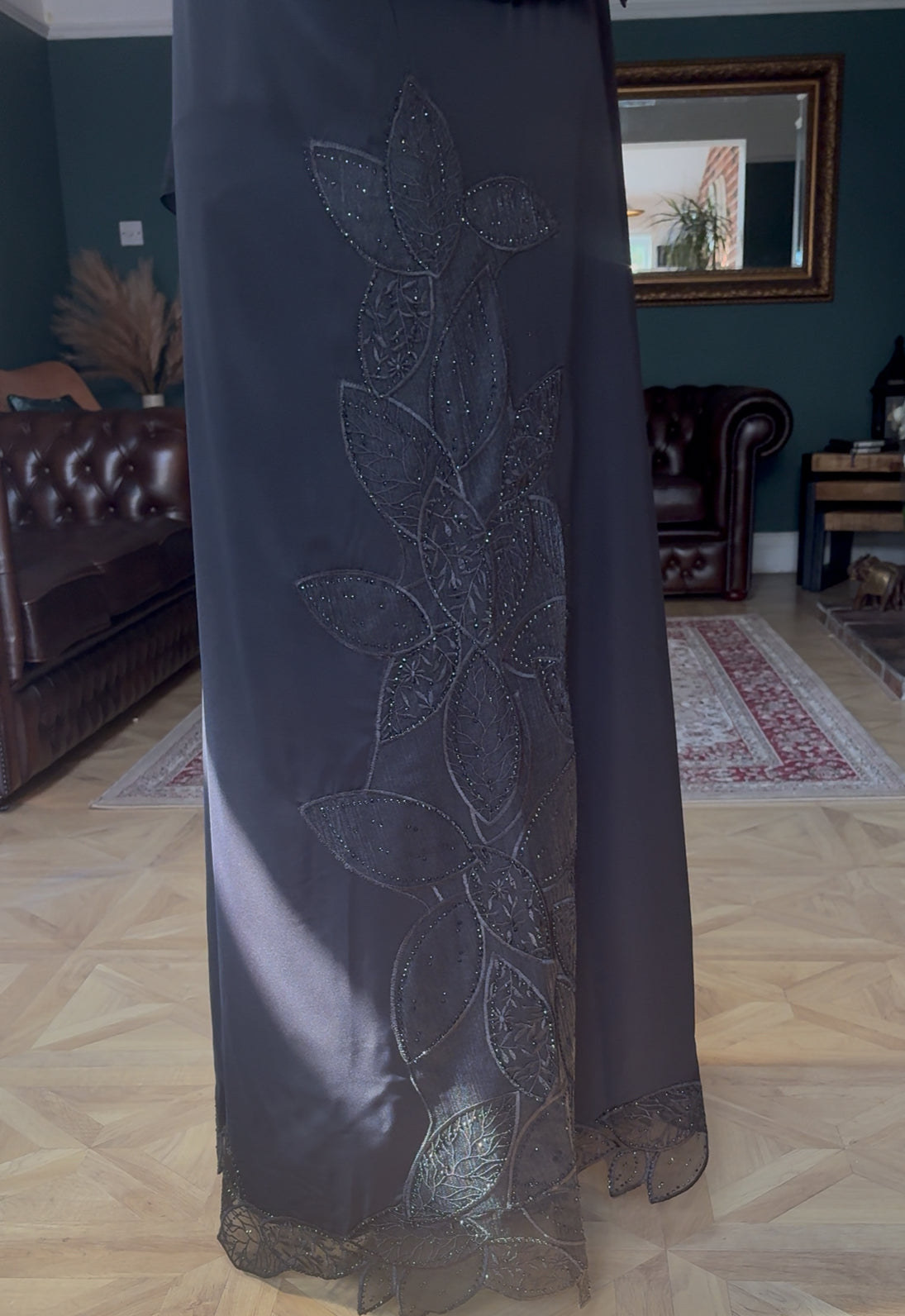 Hibah Lace Abaya